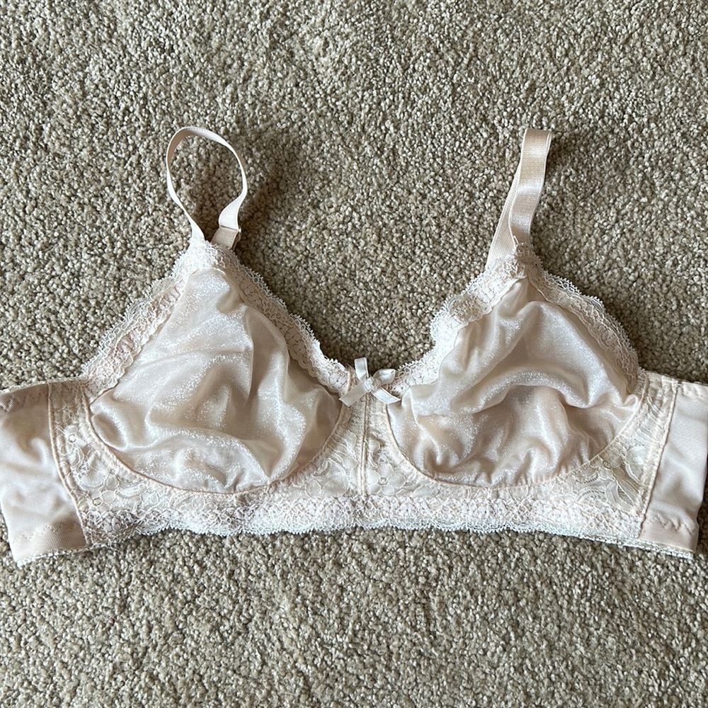 Transform pocketed bra 40B